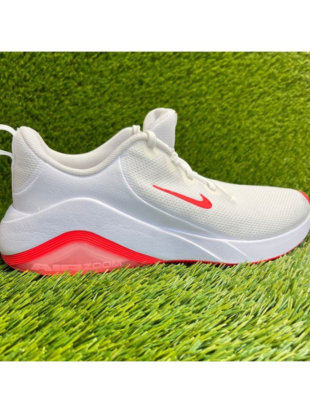 Nike‎ Air Zoom Bella 7 Womens Size 8.5 White Red Athletic Running Shoes Sneakers